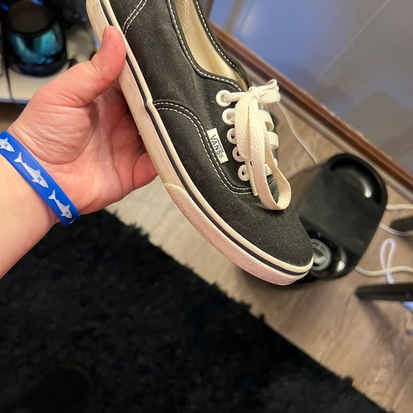 Black canvas material with white bottoms Authentic Vans Low Top Ankle! - Picture 3 of 5